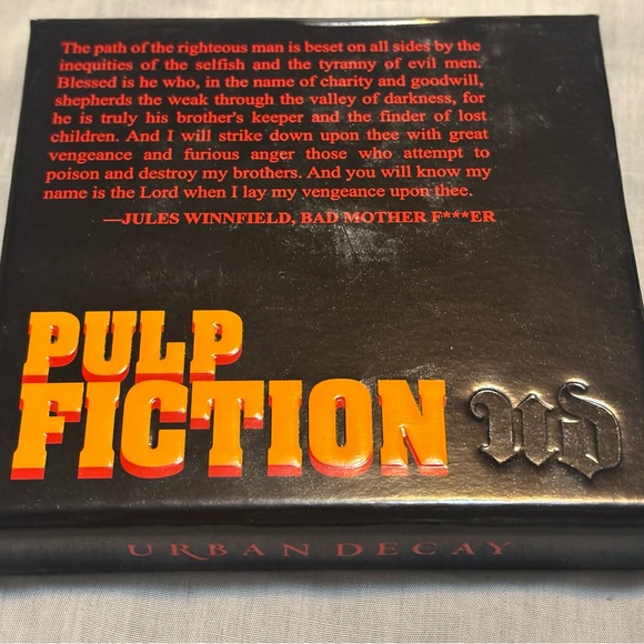 Urban Decay Pulp Fiction Mrs. Mia Wallace Palette - Picture 4 of 6